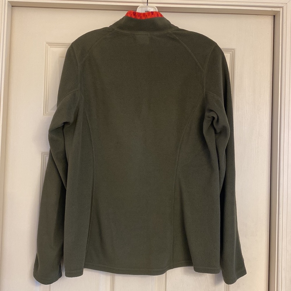 The North Face women’s 1/4 zip pullover. Size L army green. - Picture 2 of 5